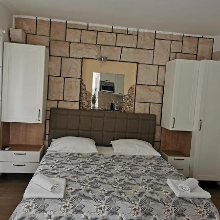 Villa Rajski Dvor 1 Bol Bagian luar foto
