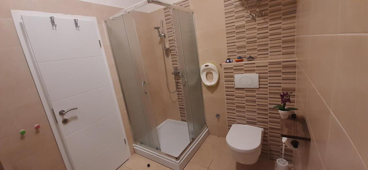 Villa Rajski Dvor 1 Bol Bagian luar foto