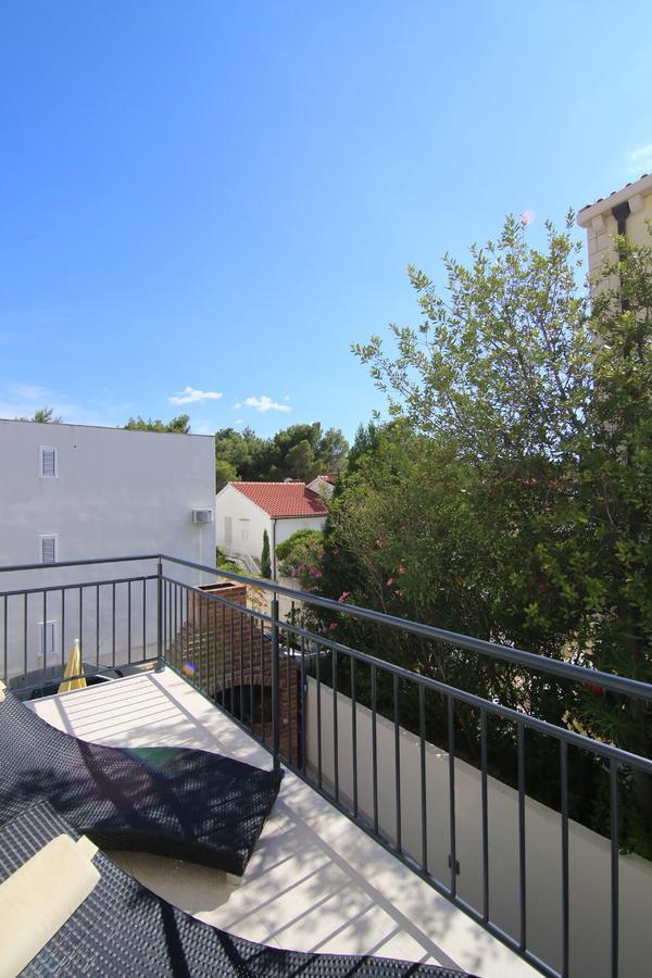 Villa Rajski Dvor 1 Bol Bagian luar foto